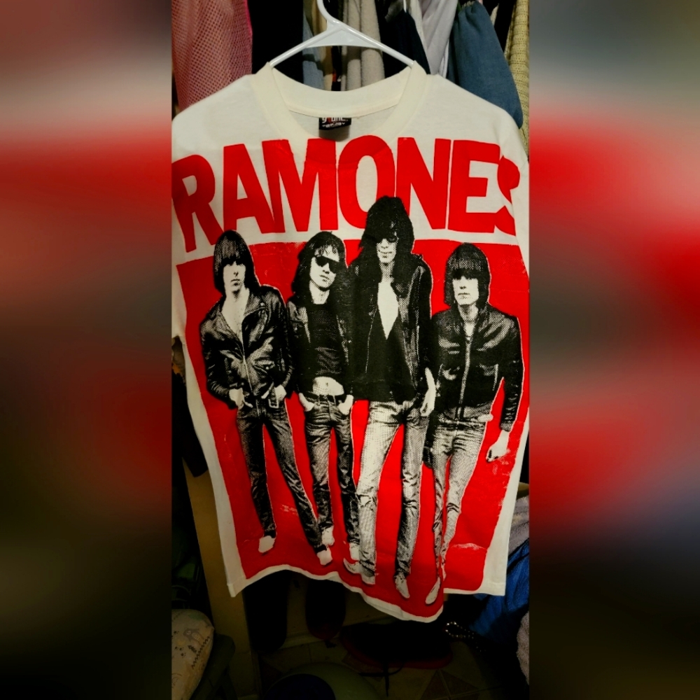 Ramones shirt